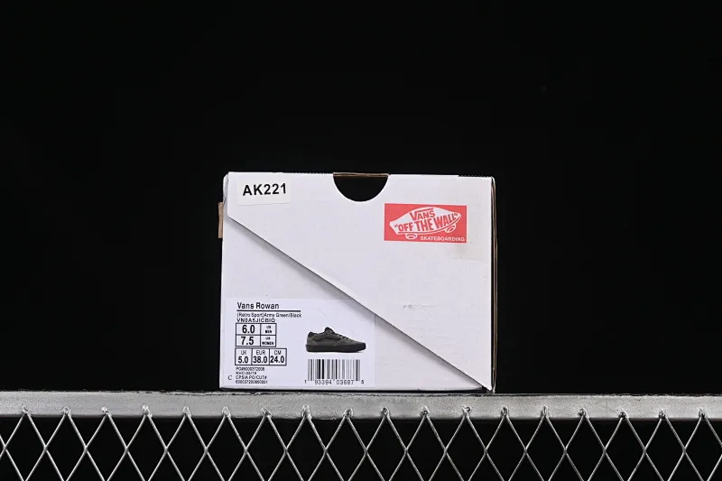 All categories Vans Vans series Vans Low Vans low-top Vans Rowan Skate Boarding Classic and versatile lightweight and comfortable professional skateboard shoes VN0A5JICBIQ